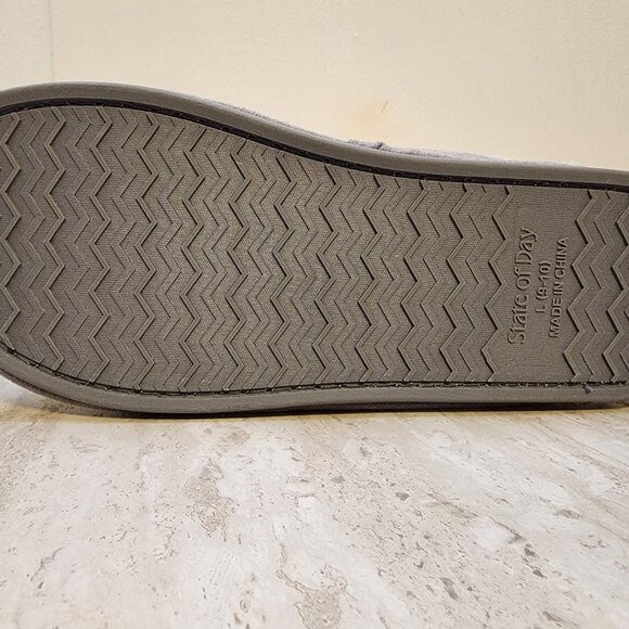 State of Day Women's Boxed Faux-Suede Slippers - B018.3 - Picture 8 of 10